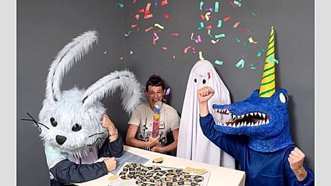 Foto promocional do jogo inserido no novo disco de João Vieira