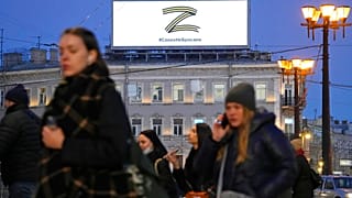 Photo d'illustration prise à Saint Petersbourg avec la lettre "Z", devenue l'emblème de l'offensive russe en Ukraine, le e 9 mars 2022