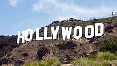 AD'nin Los Angeles kentindeki Hollywood levhası