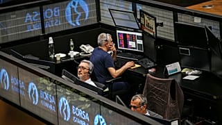 Bankacılık hisselerin başını çektiği yükselişler yerini sert düşüşlere bıraktı