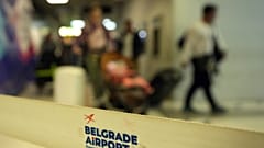 Oroszországból menekülők érkeznek a belgrádi repülőtérre