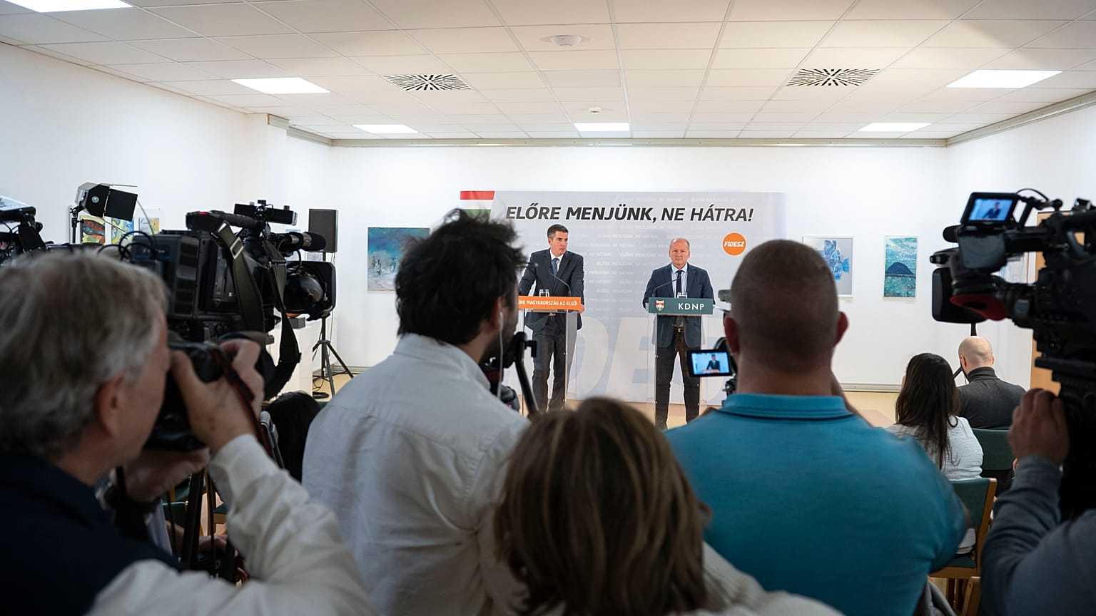 Sajtótájékoztató a Fidesz-KDNP kihelyezett frakcióüléséről Balatonalmádiban