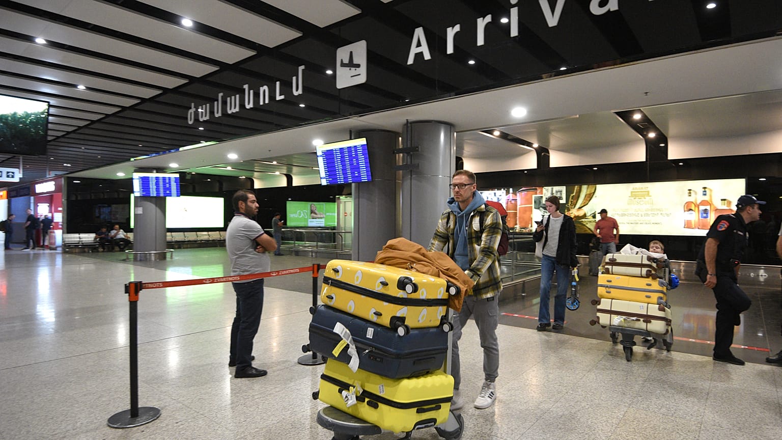 Ermenistan Göçmen Ofisi verilerine göre Ukrayna'nın işgalinden bu yana ülkeye yaklaşık 40 bin Rus giriş yaptı