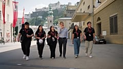 Juan Diego Flórez erobert Salzburg mit jungen Musikern aus Peru im Sturm