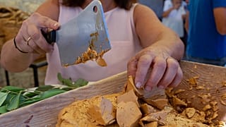 Klimafreundliche Alternative zu Schokolade: Toffee aus Johannisbrot