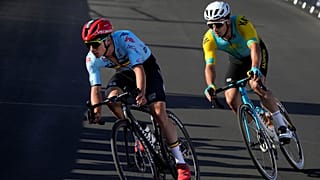 Remco Evenepoel és Alekszej Lucenko a versenyen