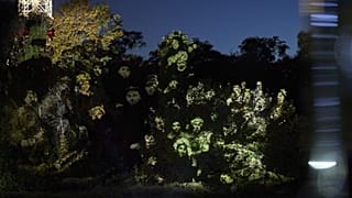 Installáció a Babij Jar-i holokauszt-emlékműnél
