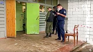 Devant l'école n°88 d'Ijevsk où s'est produite une fusillade faisant au moins dix morts - le 26/09/2022 