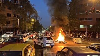 احتجاجات في إيران بعد وفاة الشابة الكردية مهسا أميني بعدما اعتقلتها شرطة الأخلاق-19 ايلول 2022