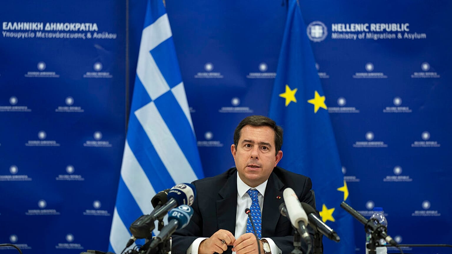 Νότης Μηταράκης