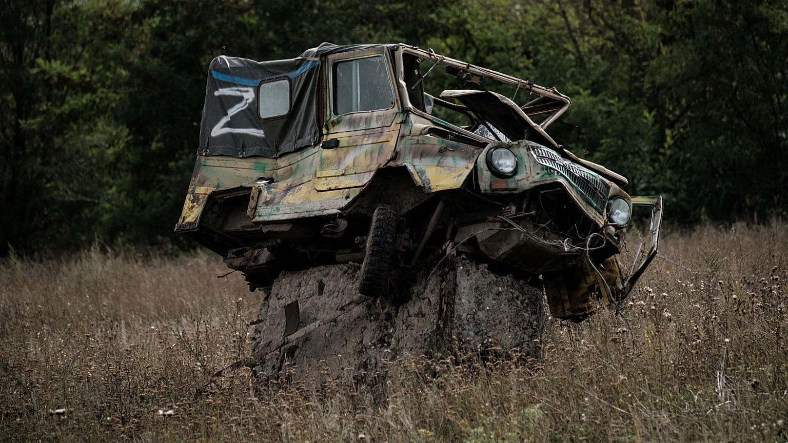 Verlassenes russisches Militärfahrzeug