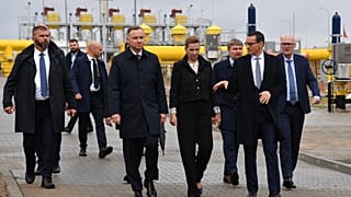 Polish President Andrzej Duda, 4th left, Danish PM Mette Frederiksen, 4th right, and Polish PM Mateusz Morawiecki, 2nd right, at the Baltic Pipe inauguration, Budno, 27/9/2022