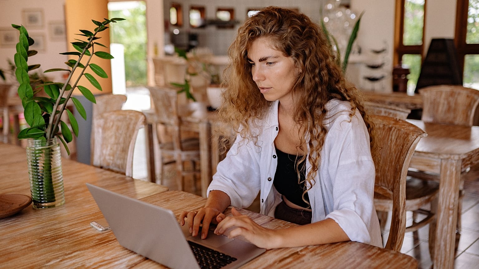 Spain's plans for a digital nomad visa could make it easier and cheaper for remote workers to live in the country. 