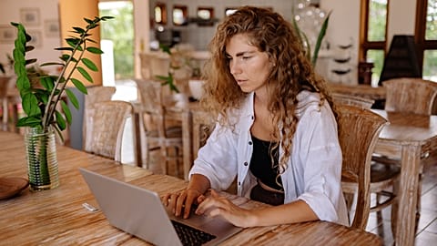 Spain's plans for a digital nomad visa could make it easier and cheaper for remote workers to live in the country. 