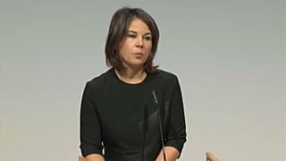 Die deutsche Außenministerin Annalena Baerbock in Potsdam