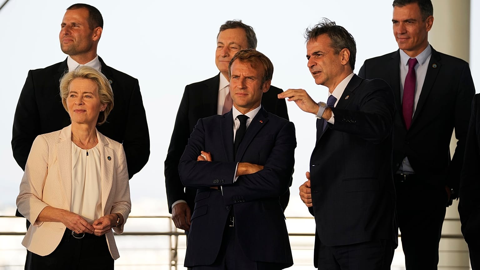 Líderes da UE deverão, mais tarde, reformar todo o mercado europeu de energia