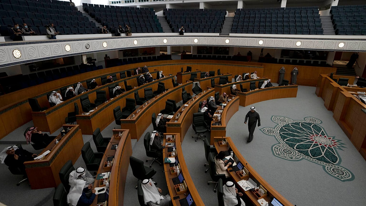 Az olajmonarchiát évek óta belpolitikai válság sújtja