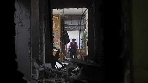 Развалины школы в Николаевке