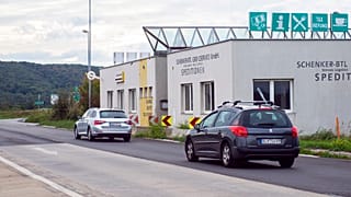 Австрия временно восстановила пограничный контроль на границе со Словакией