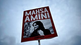 İran'da Mahsa Amini protestolarına destek veren ünlülerin cezalandırılacağı açıklandı