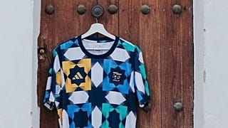 قميص منتخب الجزائر محل الخلاف