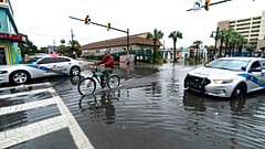 La montée des eaux à Folly Island, Caroline du sud, le 30 septembre 2022, USA