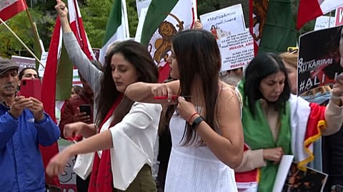 Thousands march in Montreal in solidarity with Iranian protests