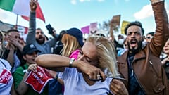 Protest von Frauen in Istanbul - aus Solidarität mit Frauen in Iran