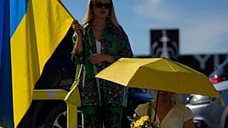 Ukrajnát támogató tüntetésen résztvevők Isztambulban 2022. szeptember 30-án