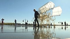 Theo Jansens "Maschinenwesen" in Bordeaux