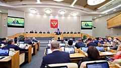 El ministro de Exteriores, Serguéi Lavrov, se dirige a la Duma rusa