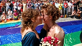 Pride felvonulás 2005-ben Ljubljanában, amikor még alkotmányellenesnek számított az azonos neműek házassága