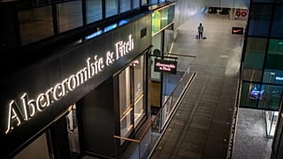 Kredi derecelendirme kuruluşu Fitch İngiltere'nin kredi notu görünümünü düşürdü
