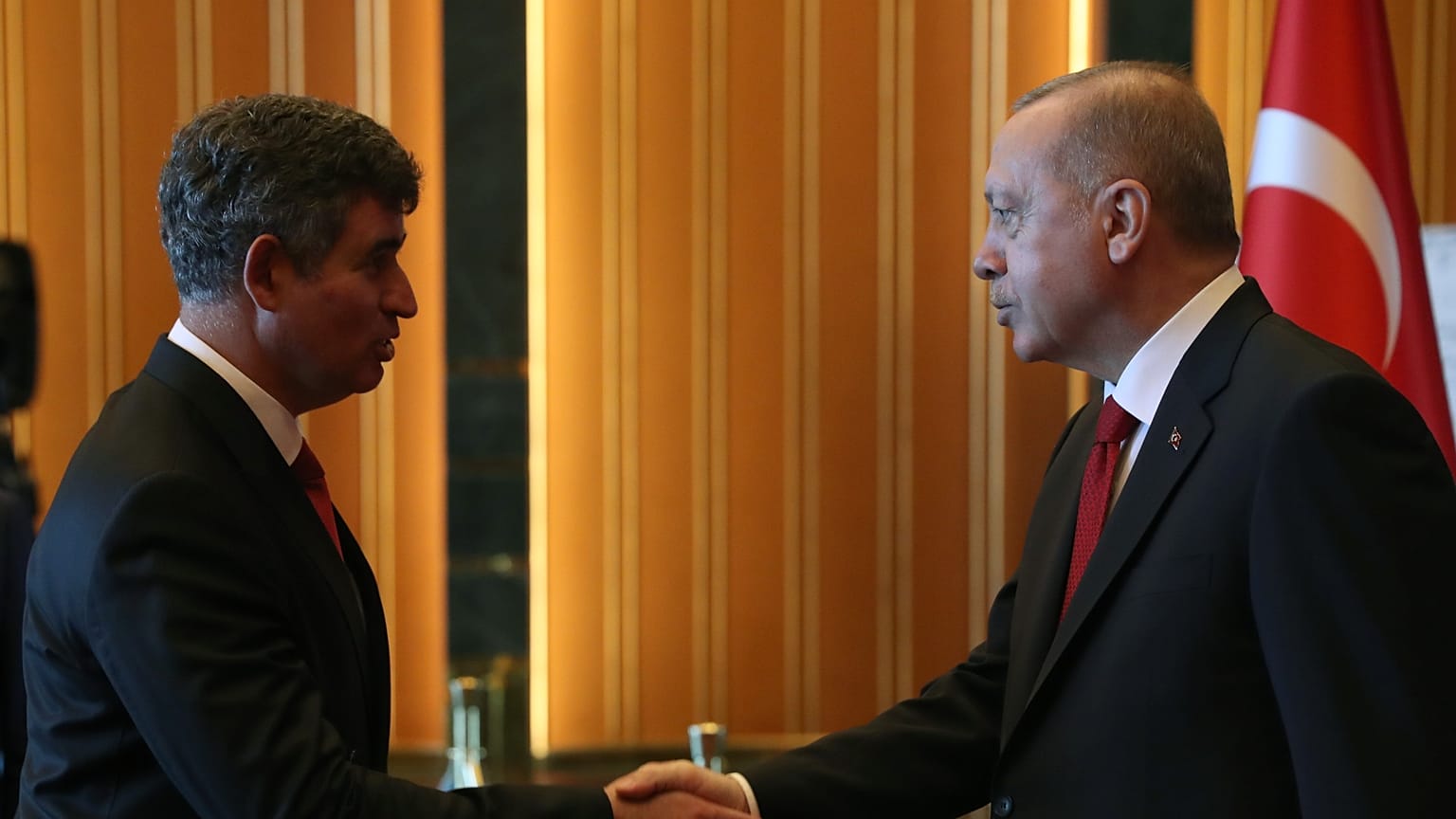 Cumhurbaşkanı Erdoğan, 2019 yılında 29 Ekim Cumhuriyet Bayramı dolayısıyla düzenlenen törende Türkiye Barolar Birliği (TBB) eski Başkanı Metin Feyzioğlu ile bir araya gelmişti