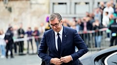 Ο Αλεξάντερ Βούτσιτς στην σύνοδο της Πράγας