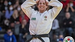 Bárbara Timo conquistou a medalha de bronze em -63 kg frente à romena Florentina Ivanescu.
