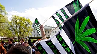 Biden üzerinde marihuana taşıyanlara af çıkardı