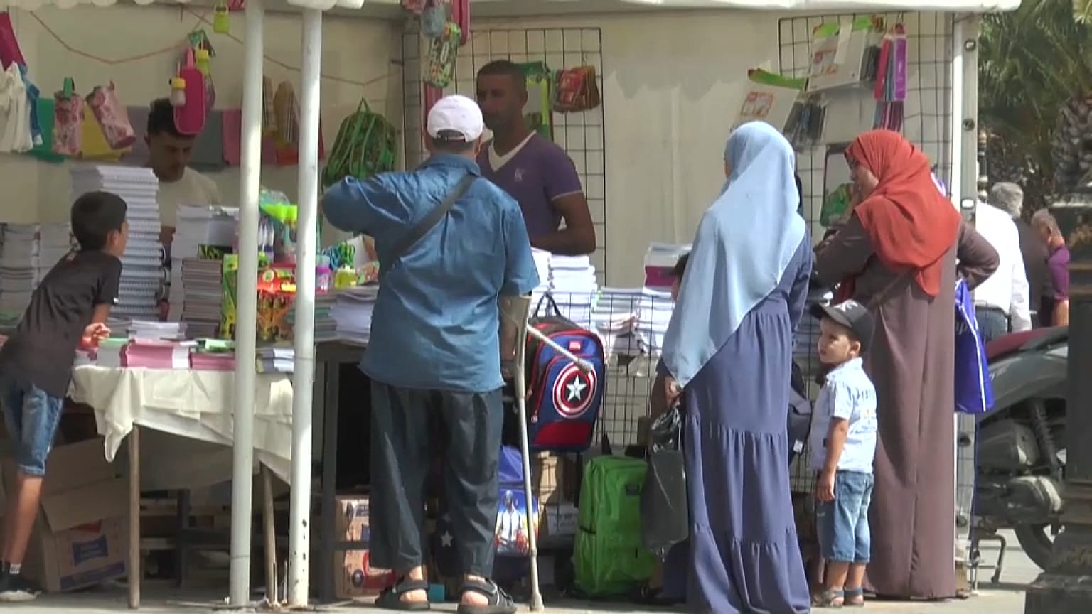 اللغة الانكليزية في مناهج التعليم الابتدائي في الجزائر