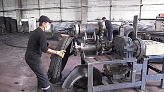 In Türkiye, tyres get recycled into paving stones and animal bedding