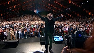 A emoção de Tim Burton homenageado no festival Lumière em Lyon