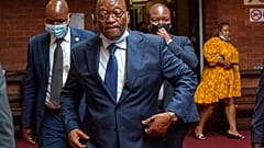 ARQUIVO - Jacob Zuma, numa sessão do Supremo Tribunal de Pietermaritzburg, em Janeiro de 2022
