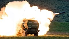 GPS güdümlü HIMARS roketlerinin 80 kilometreden fazla menzili bulunuyor