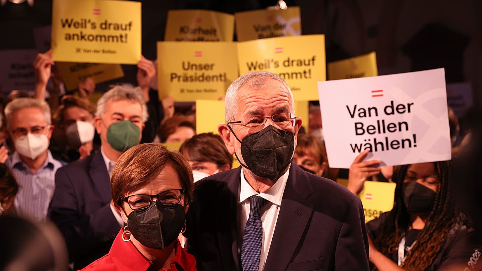 Alexander Van der Bellen, président écologiste sortant, est donné grand favori par les instituts de sondage.