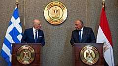 Mısır Dışişleri Bakanı Samih Şukri Kahire'ye gelen Yunan mevkidaşı Nikos Dendias ile görüştü.