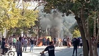 İran'da Kürt nüfusun yoğunlukta yaşadığı Sanandaj kentinde hükümet karşıtı protestoler 