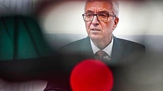 Rhineland-Palatinate eyaleti İçişleri Bakanı Roger Lewentz