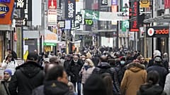 Almanya'nın Köln kentinde bir cadde (arşiv) 