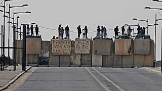 نیروهای امنیتی عراق مسیر دسترسی به منطقه سبز بغداد را پیش از برپایی نشست پارلمان مسدود کردند