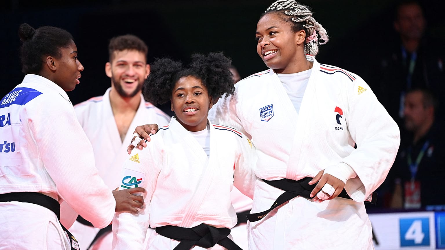 La France s'est inclinée face au Japon en finale de l'épreuve par équipes mixtes des Championnats du monde de Tachkent 