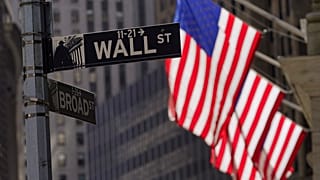A Wall Street New Yorkban. Az amerikai tőzsde otthona.